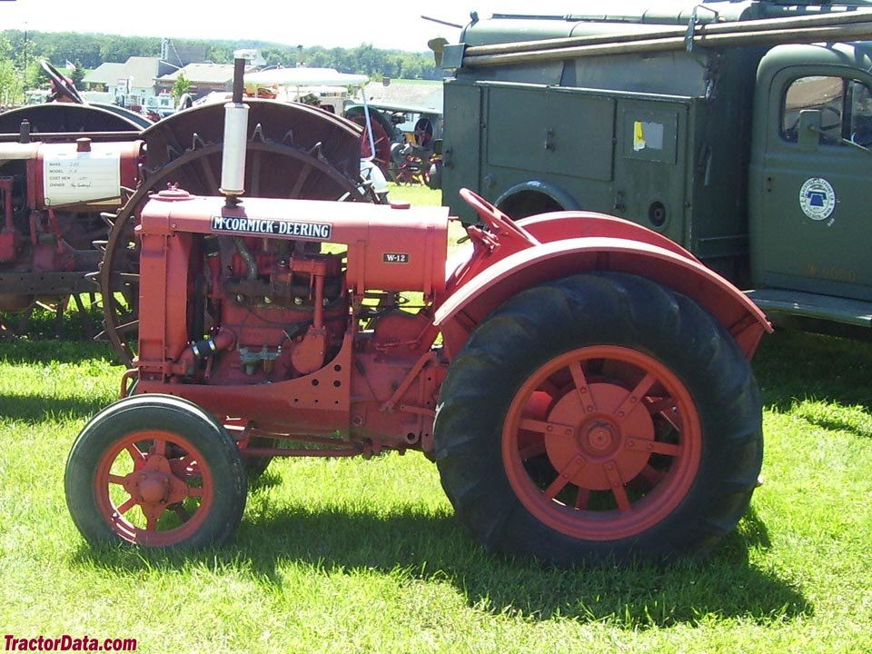 Tractor Golf Course McCormick-Deering Fairway 12