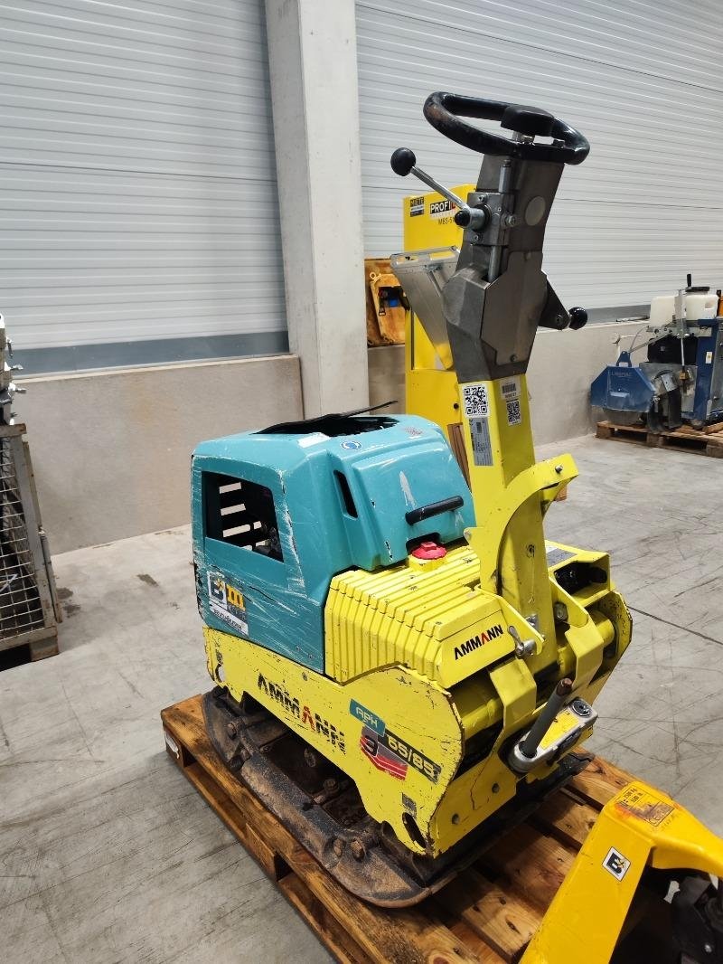 Road construction machine Ammann APH 65/85