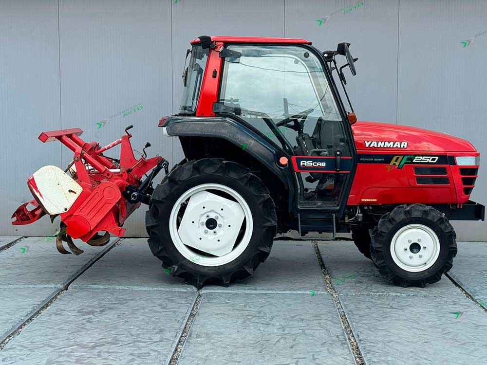Tractor Yanmar AF250
