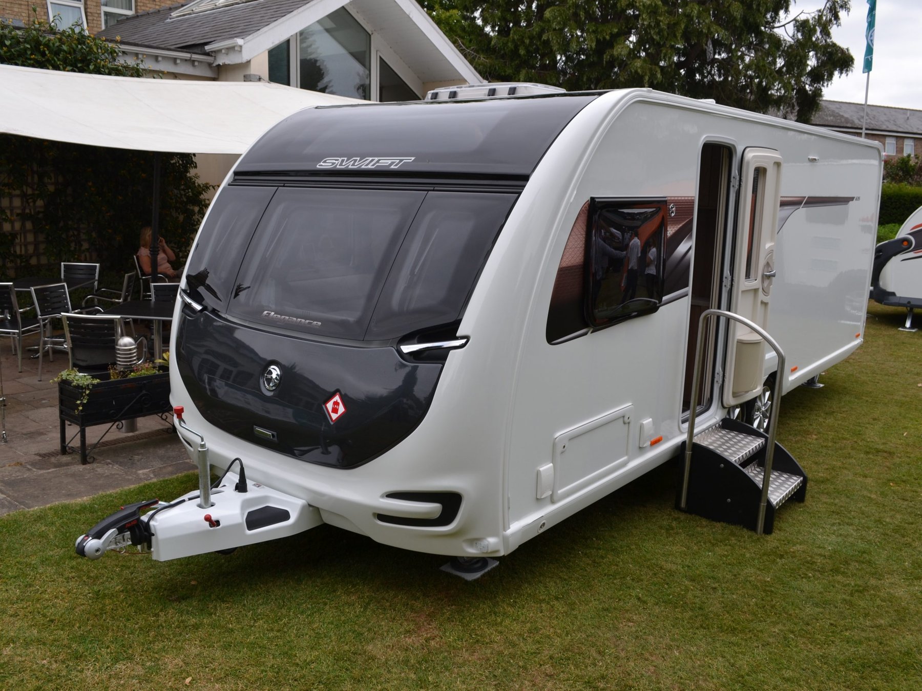 Anhänger SWIFT GROUP LIMITED CLASSIC DOUBLETTE