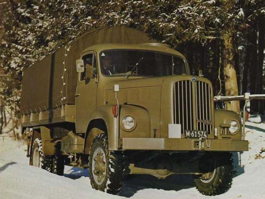 Militär- & Sonderfahrzeuge Saurer 2DM
