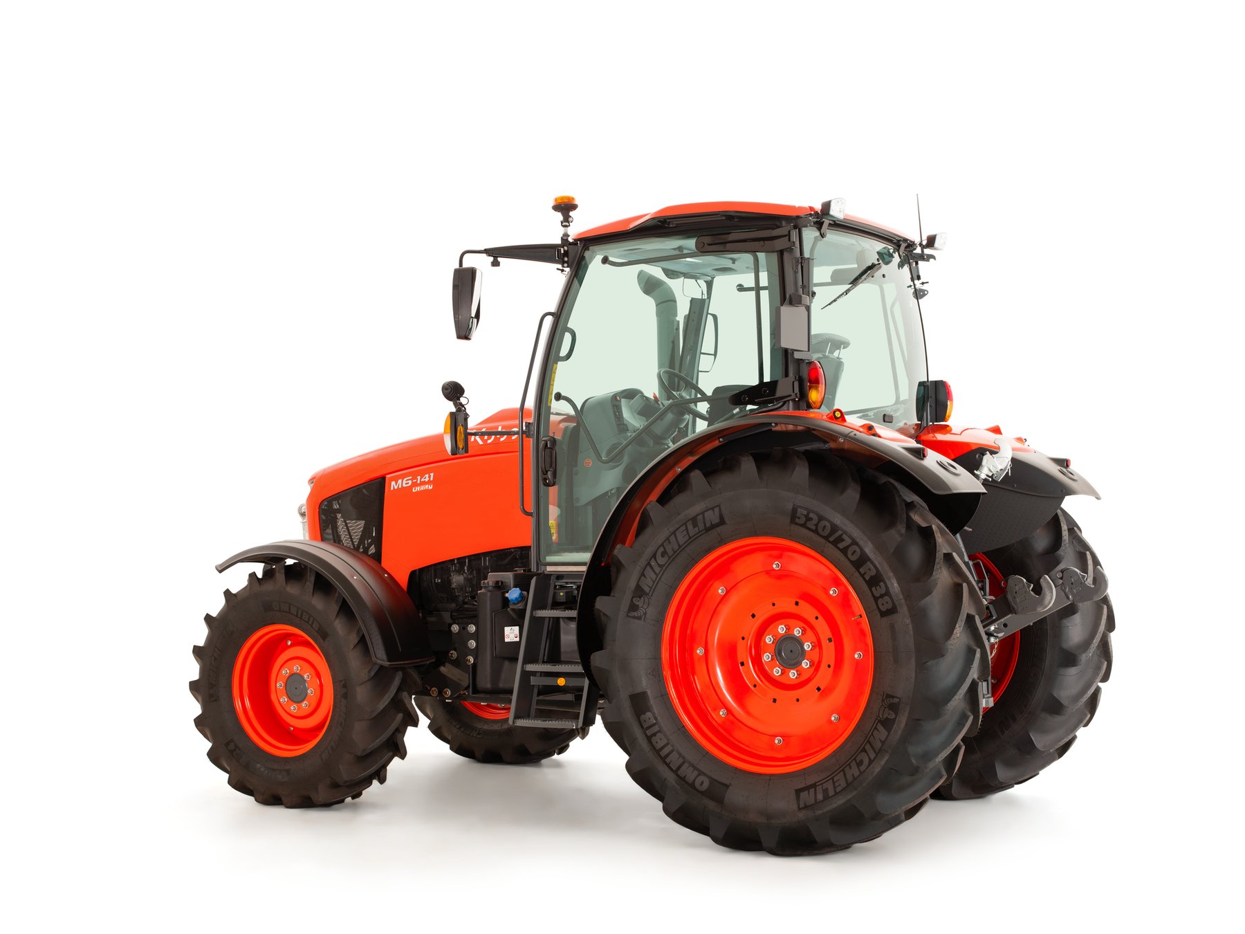 Tractor Kubota M6-141DTCC-F MFWD