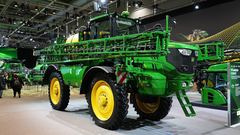 John Deere R4150i