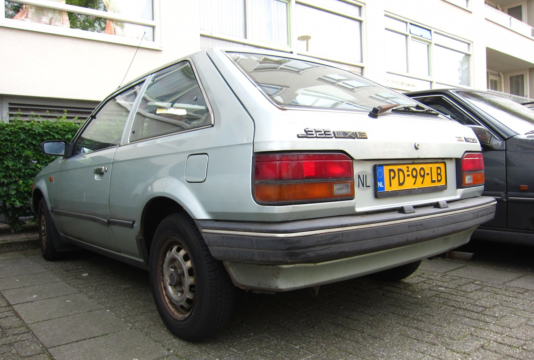 Mazda 323 1.5 VAN AUTOMATIC