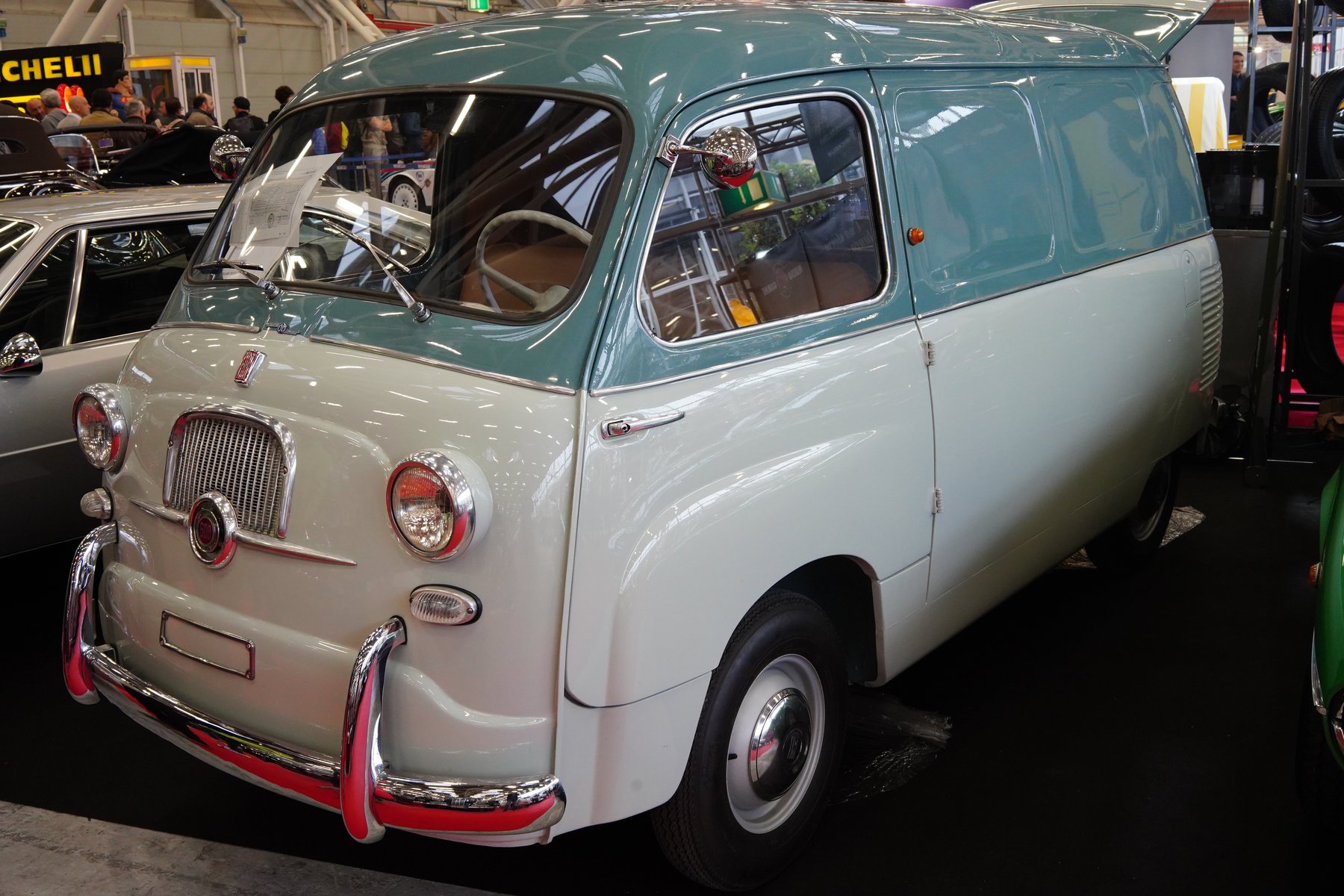 Transporter Fiat GLOBEBUS 1