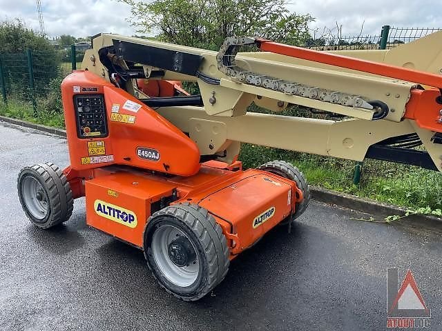 JLG E450AJ