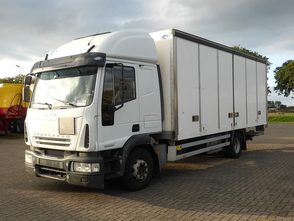 Truck Iveco 120E24-FP/446