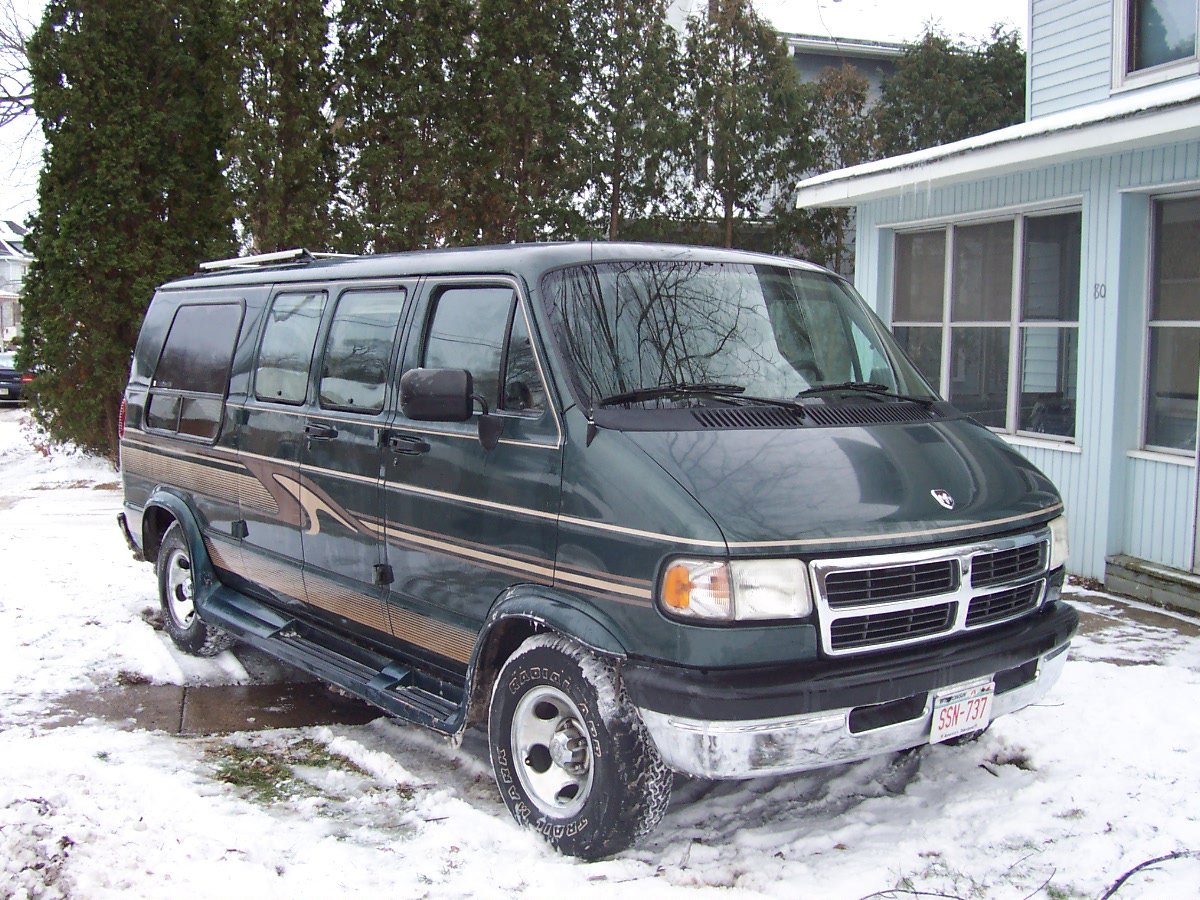 Van Dodge RAMM 1500