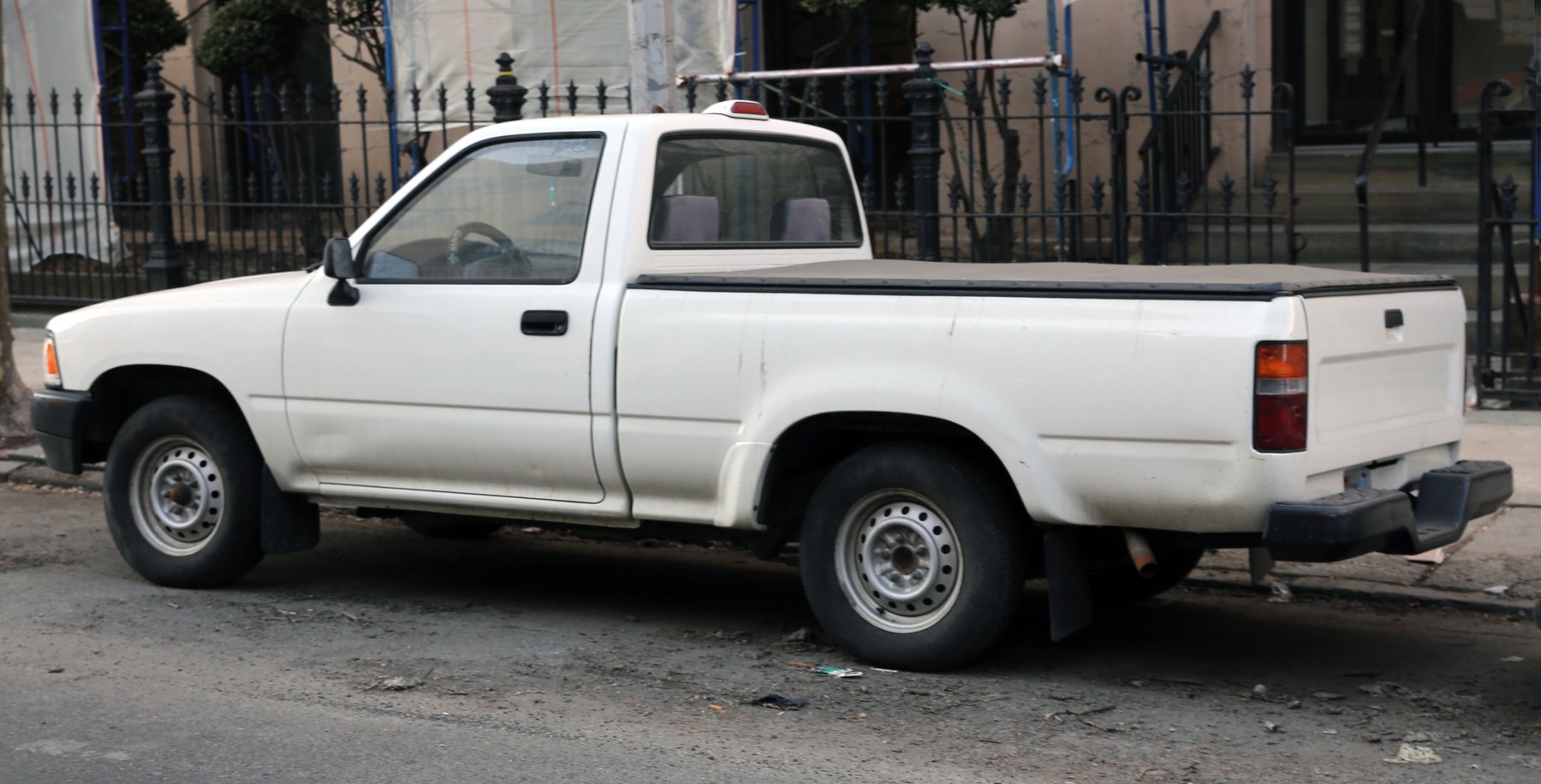 Van Toyota TOYOTA HILUX 2WD