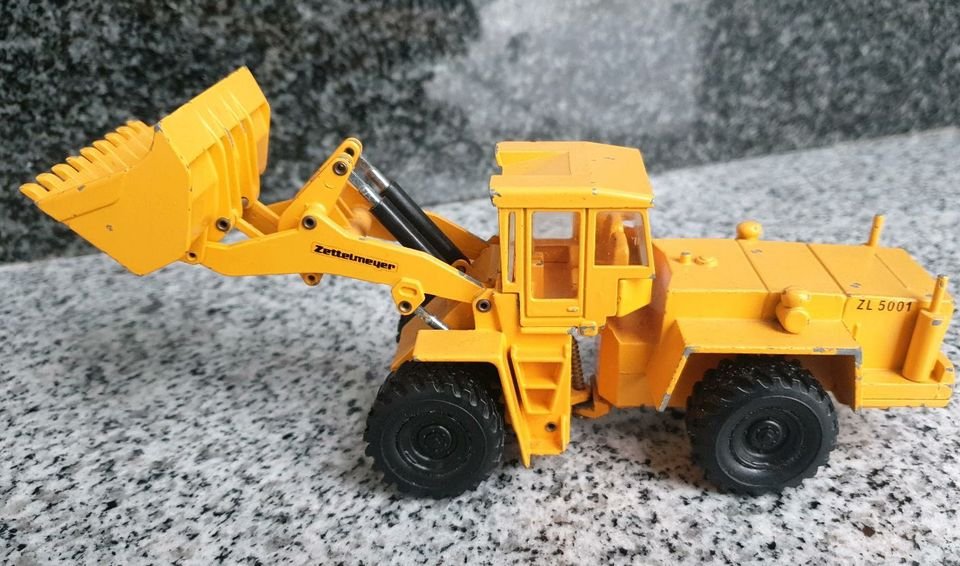 Radlader Zettelmeyer ZL5001