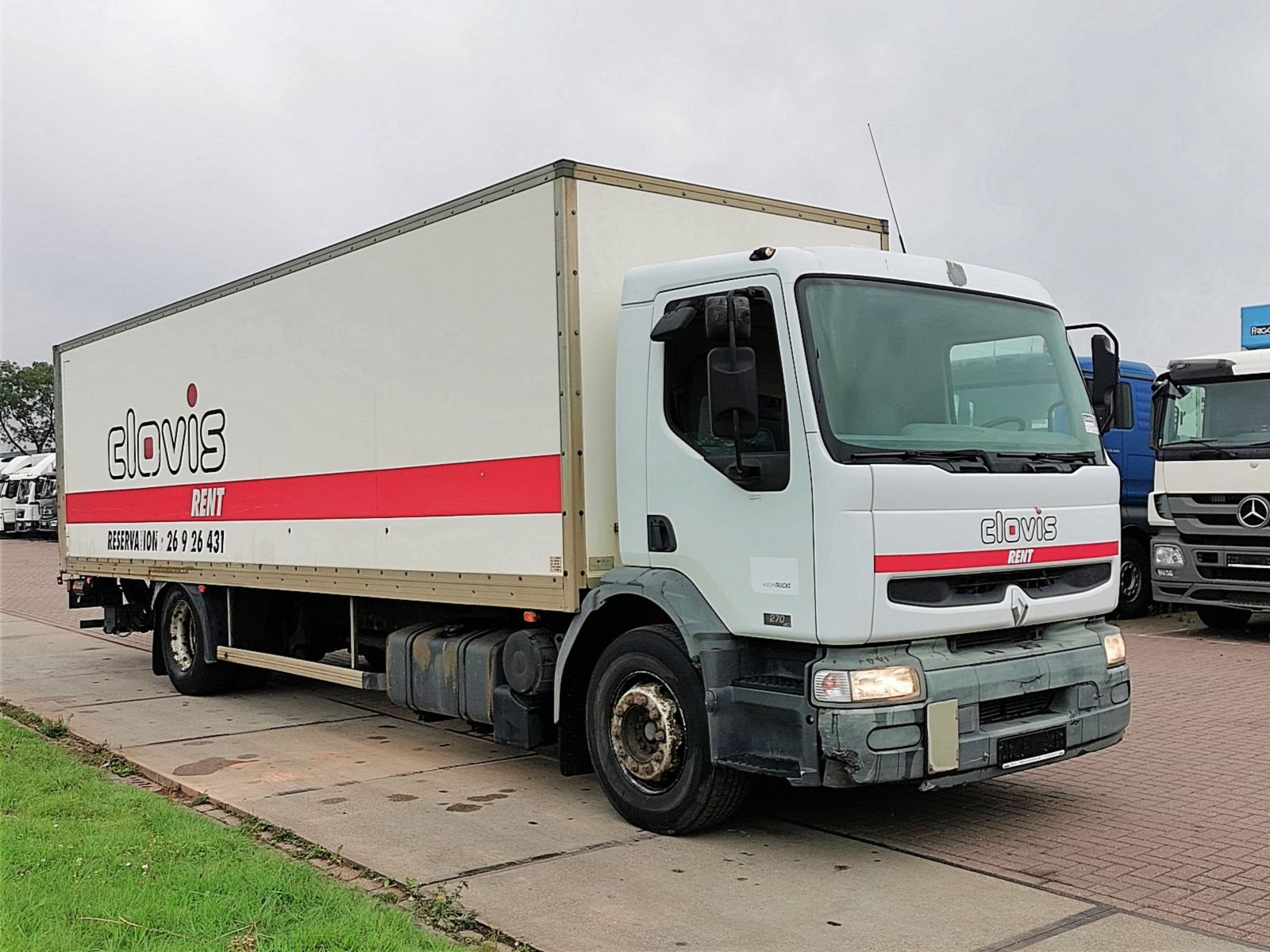 Lastwagen Renault 270-22ACA2-A-18T/437