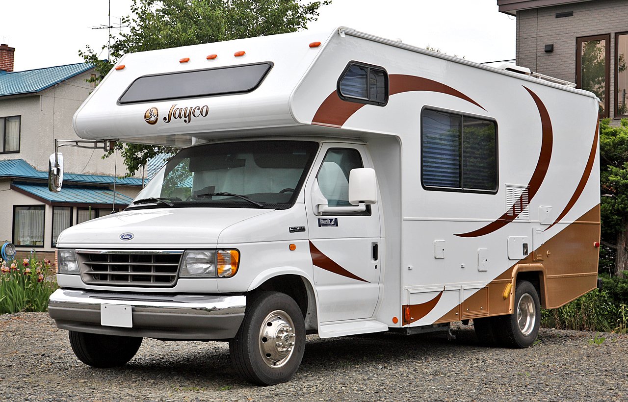Truck Ford E-350 CAMPER