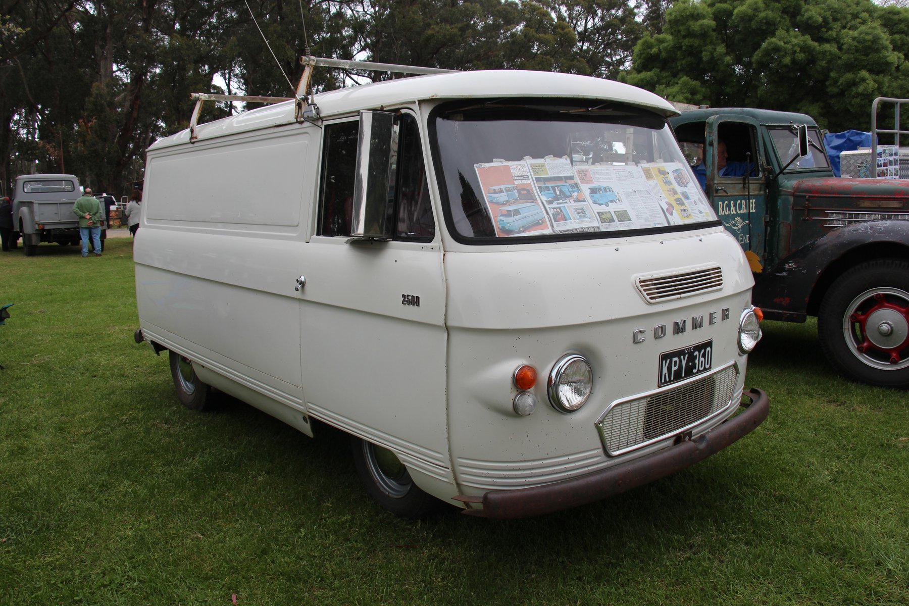 Truck Commer KCF-4023 VAN