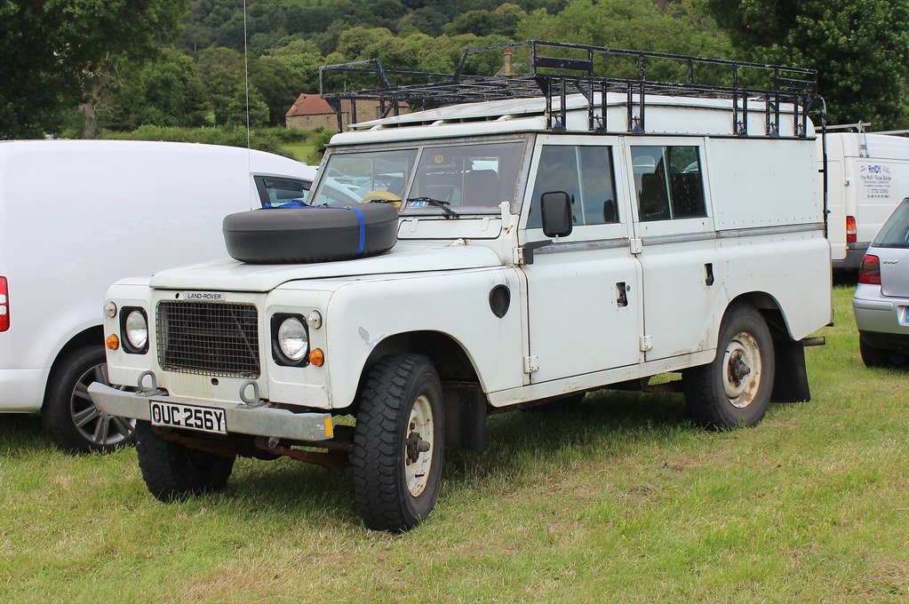 Samochód dostawczy Range Rover STATION WAGON LHAMV8
