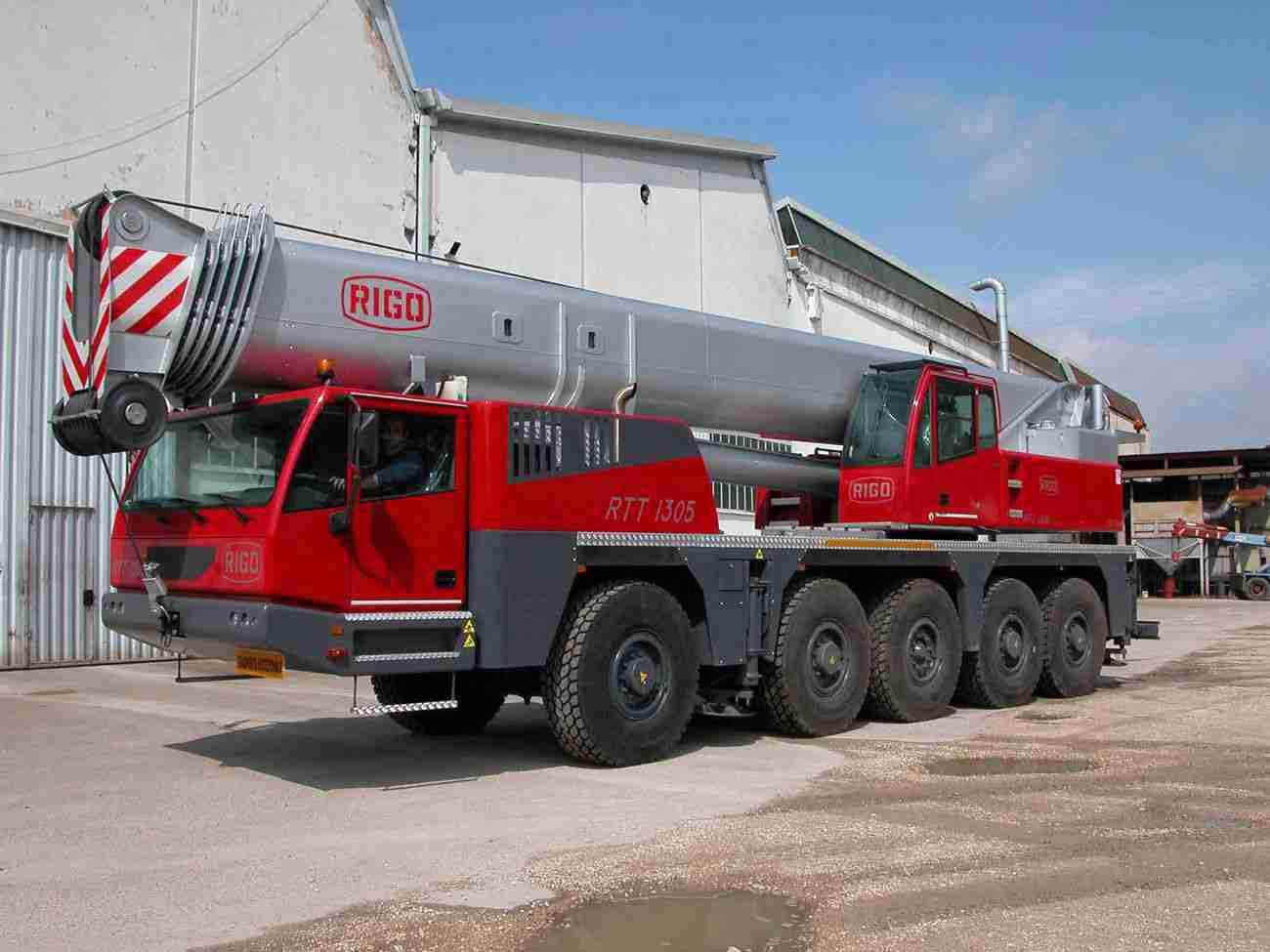 Truck Rigo RTG 25