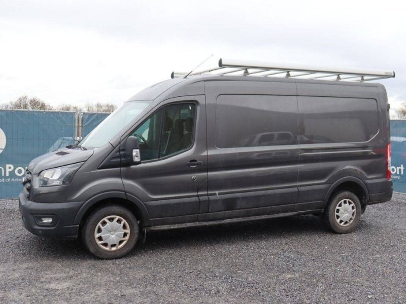 Van Ford 300S FD CCLB 110 4.23