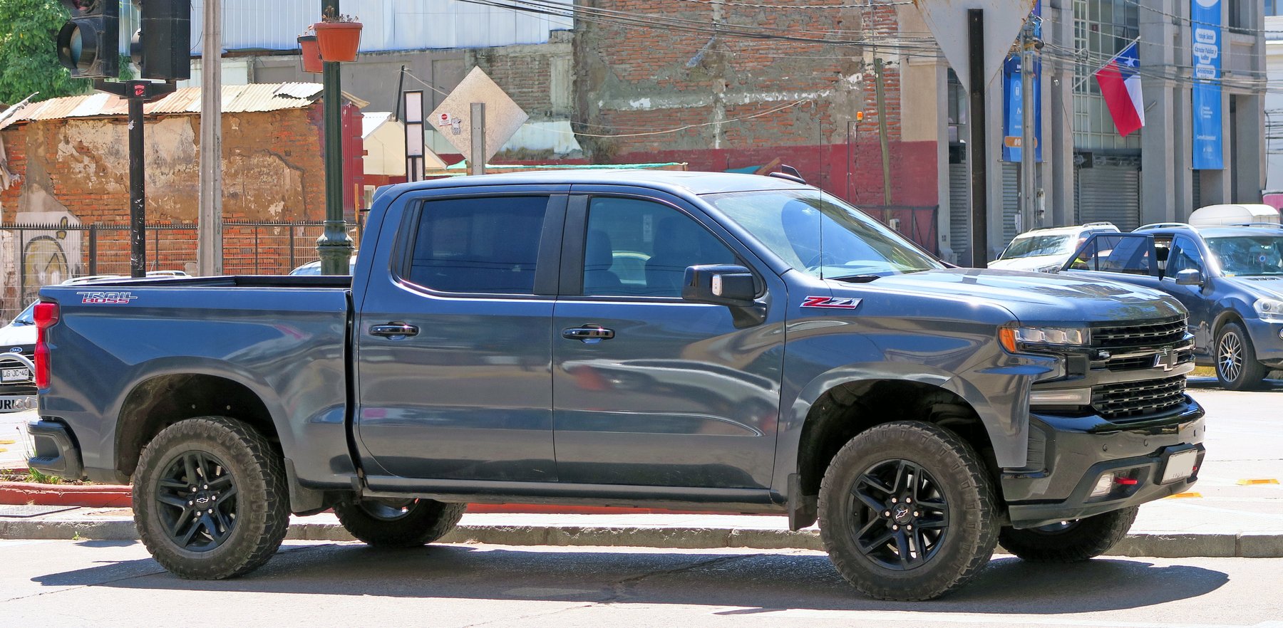 Van Chevrolet SILVERADO TRAIL