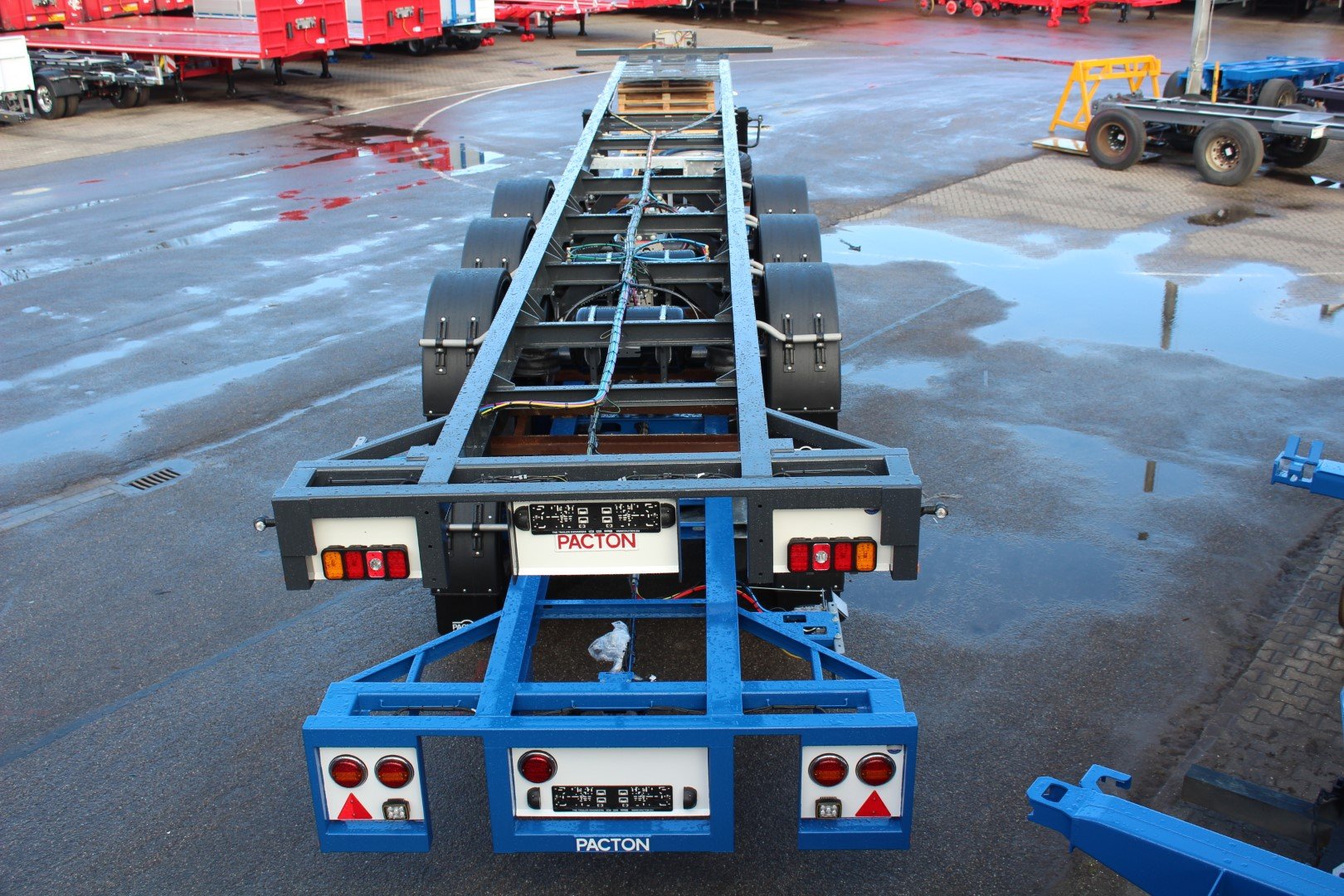 Anhänger Pacton TXZ 342