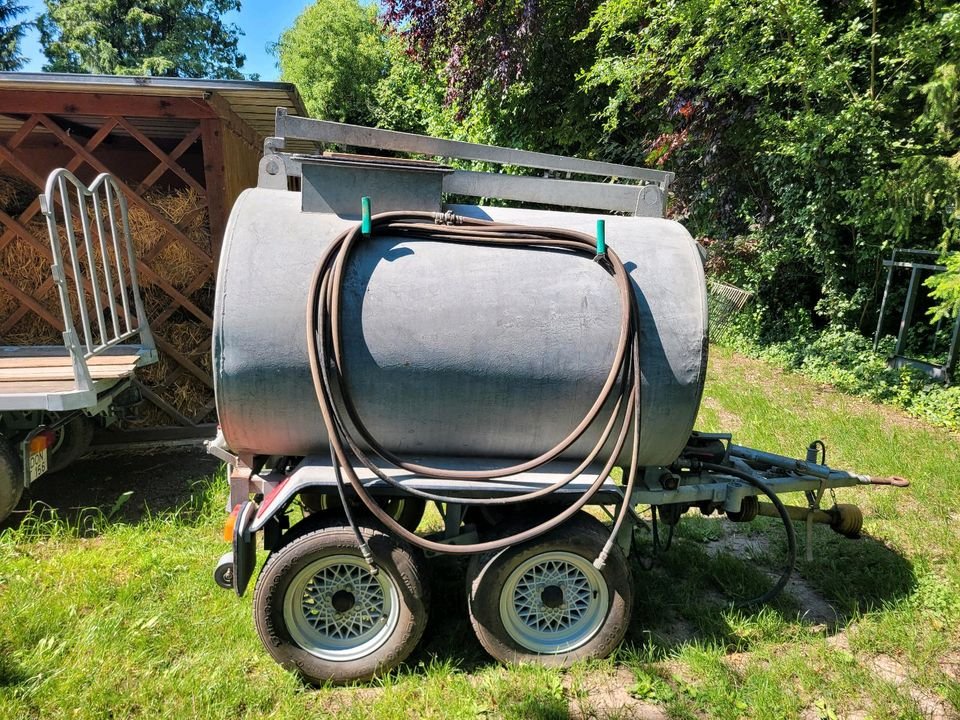 Anhänger Vogelzang 827