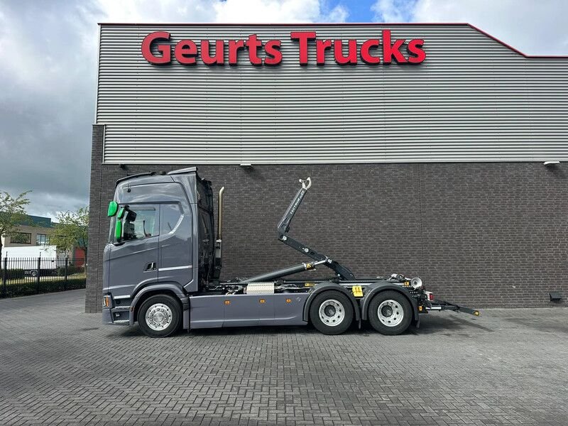 Truck Scania R 450 B8x4*4NB