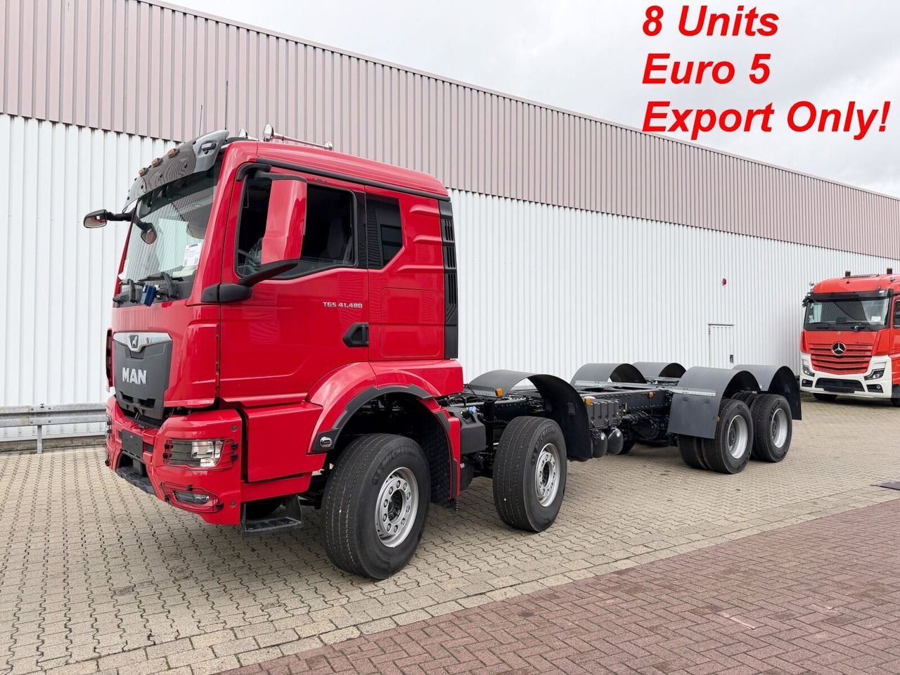 Truck MAN 41.470 8x4 BB CH