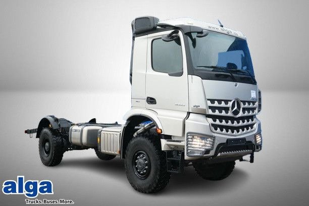 Truck Mercedes Benz AROCS 2053