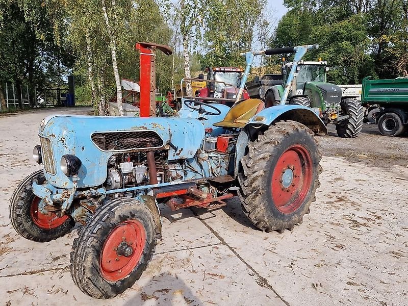 Traktor Eicher 3001
