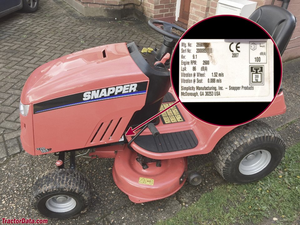Ride-on mowers Snapper LT2044
