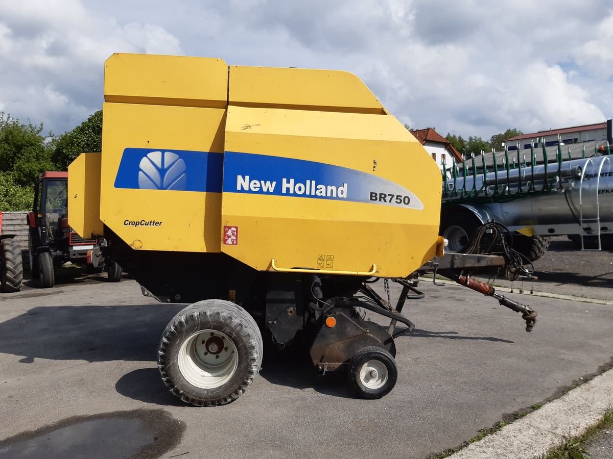 New Holland BR750 ERF1B