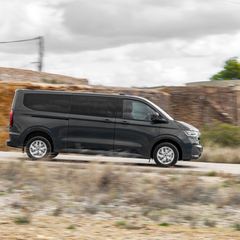Volkswagen 3D CARAVELLE GL SYNCRO-8-D-255-299-4X4/2460