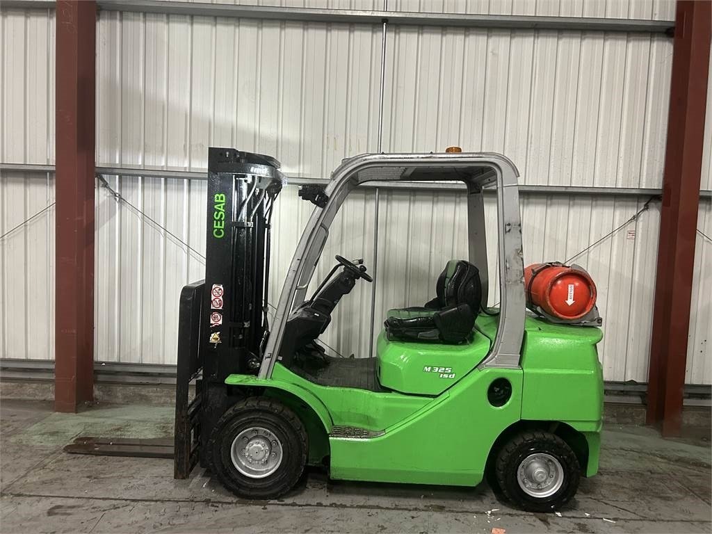 Wózki spalinowe Diesel Cesab M 335 H-DV