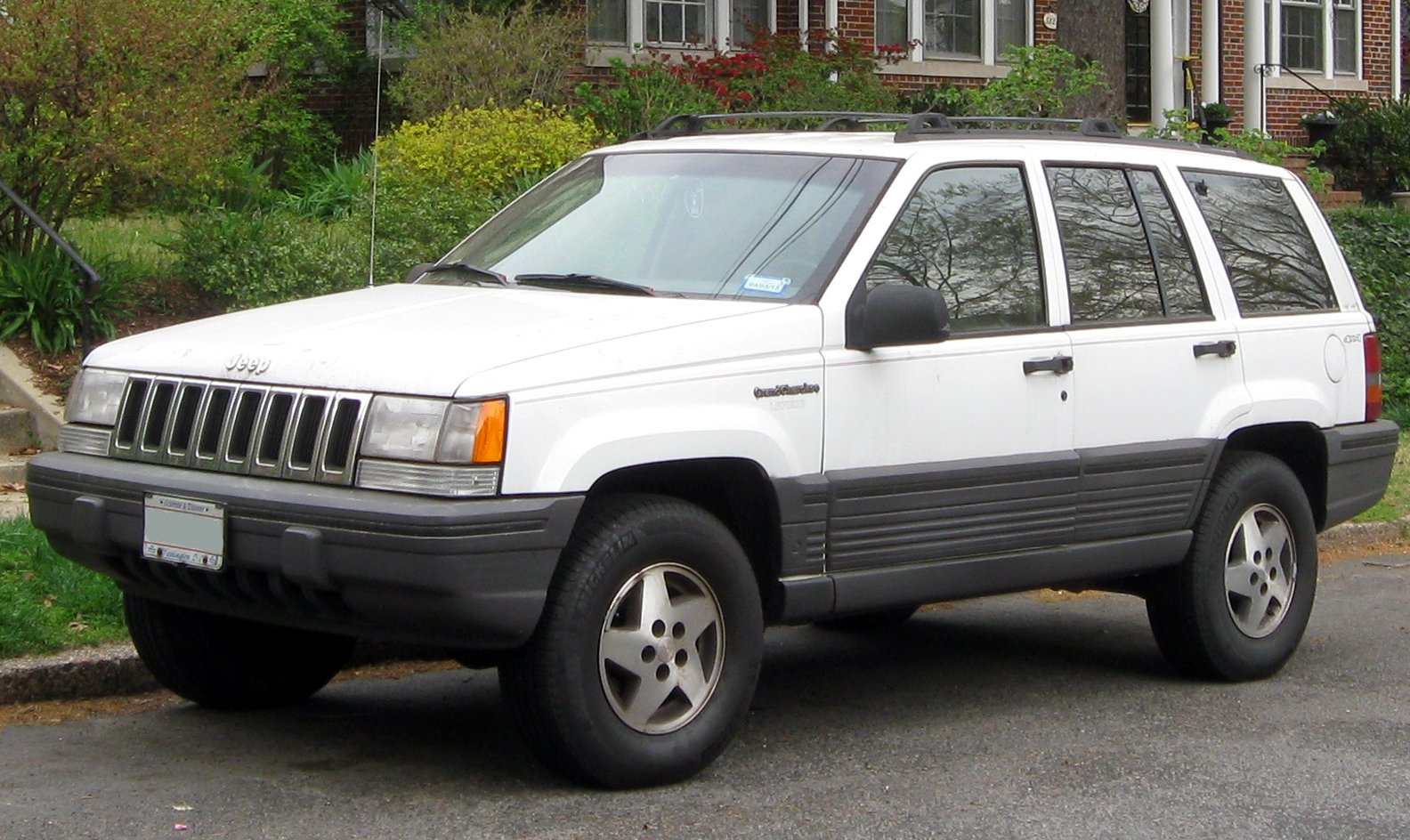 Van Jeep G.CHEROKEE 5.2I LTD.HR