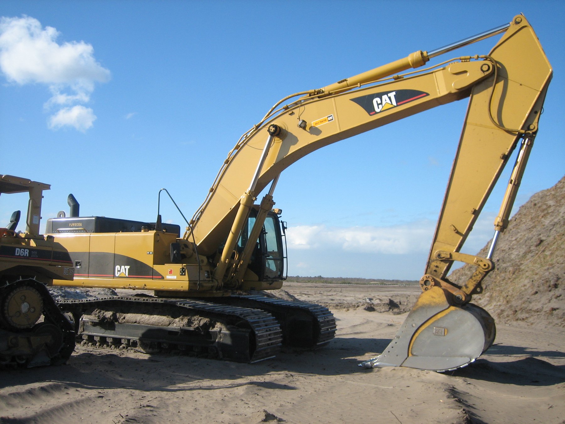 Excavator Caterpillar 345C L