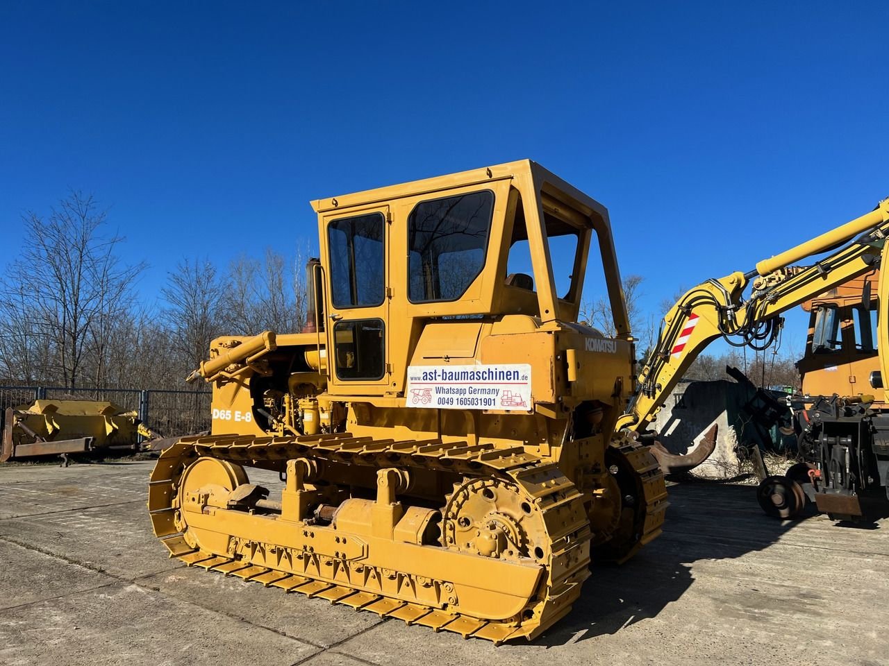Komatsu D65E-7