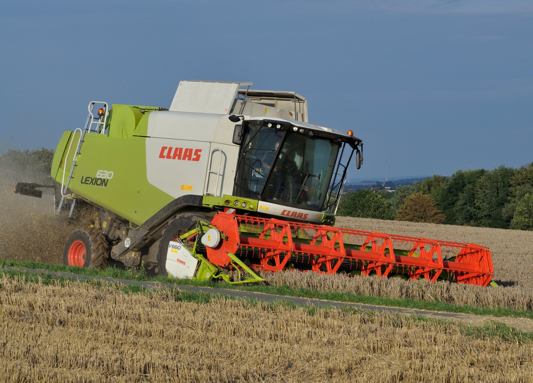 Maszyna żniwna CLAAS Lexion 630