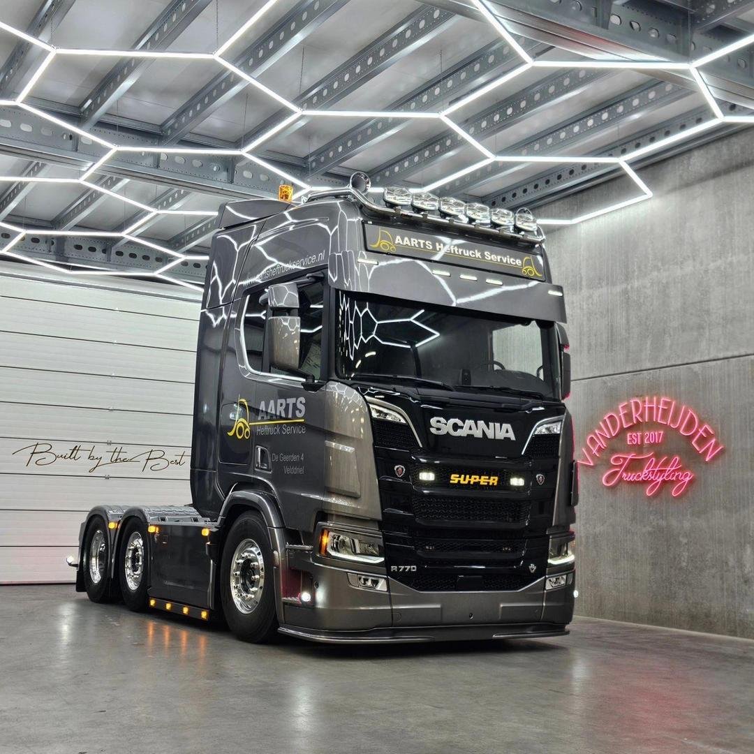 Lastwagen Scania 50 S 48/480