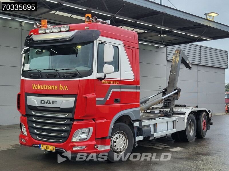 Truck DAF 6X2 WIDE SPREAD