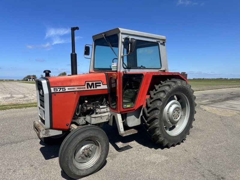 Tractor Massey Ferguson 575