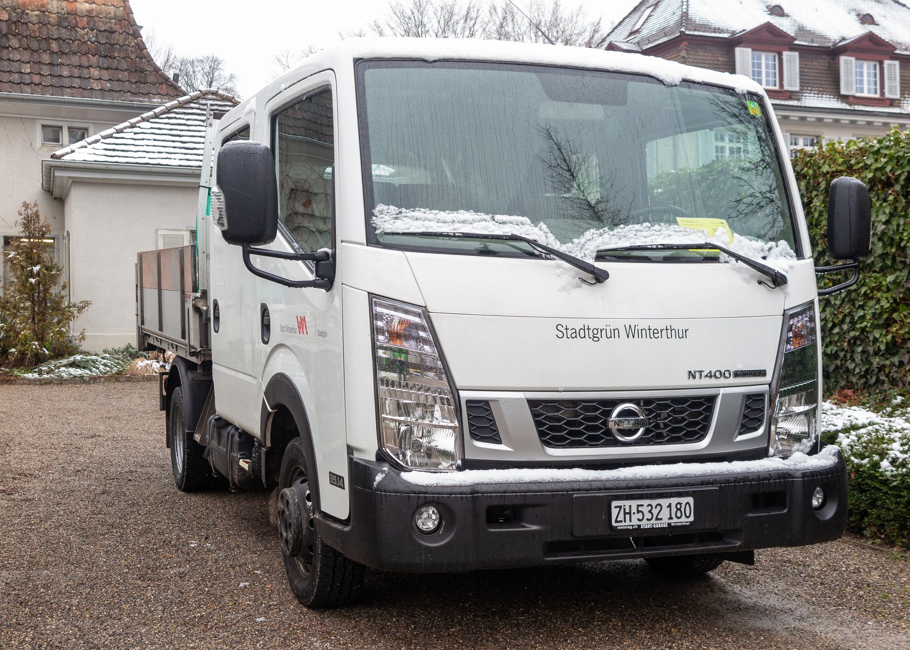 Van Nissan NISSAN NT400 - MULTITEL