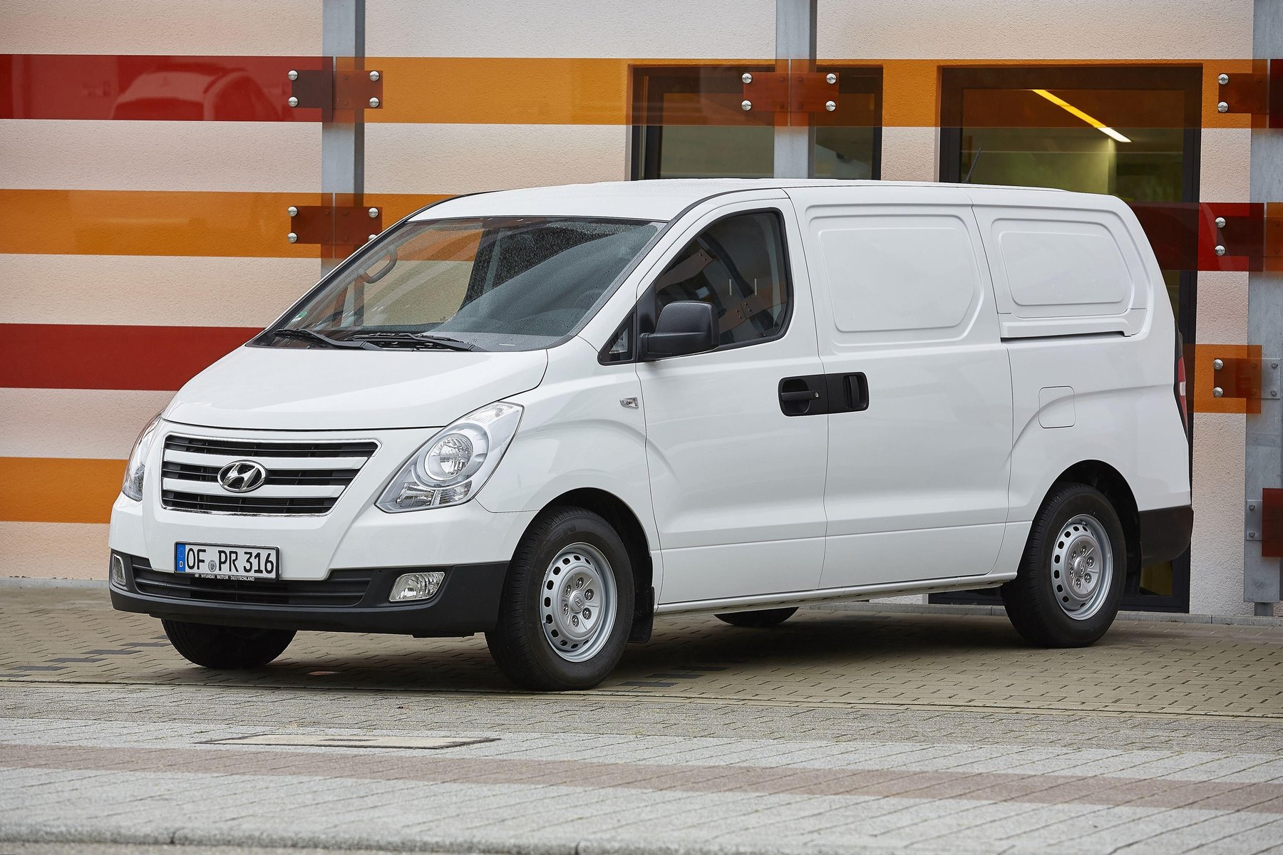 Van Hyundai H-1 VAN