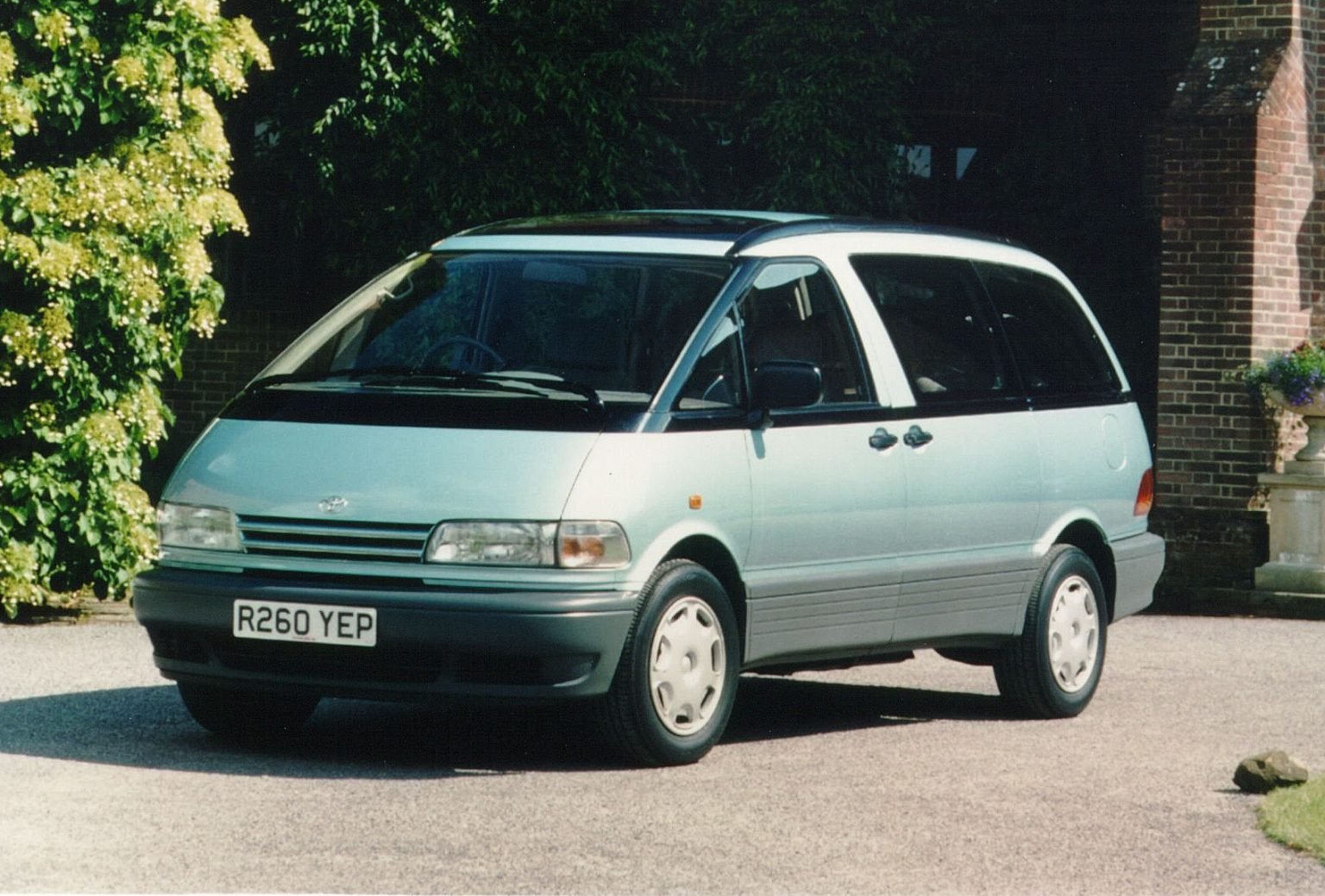 Van Toyota PREVIA