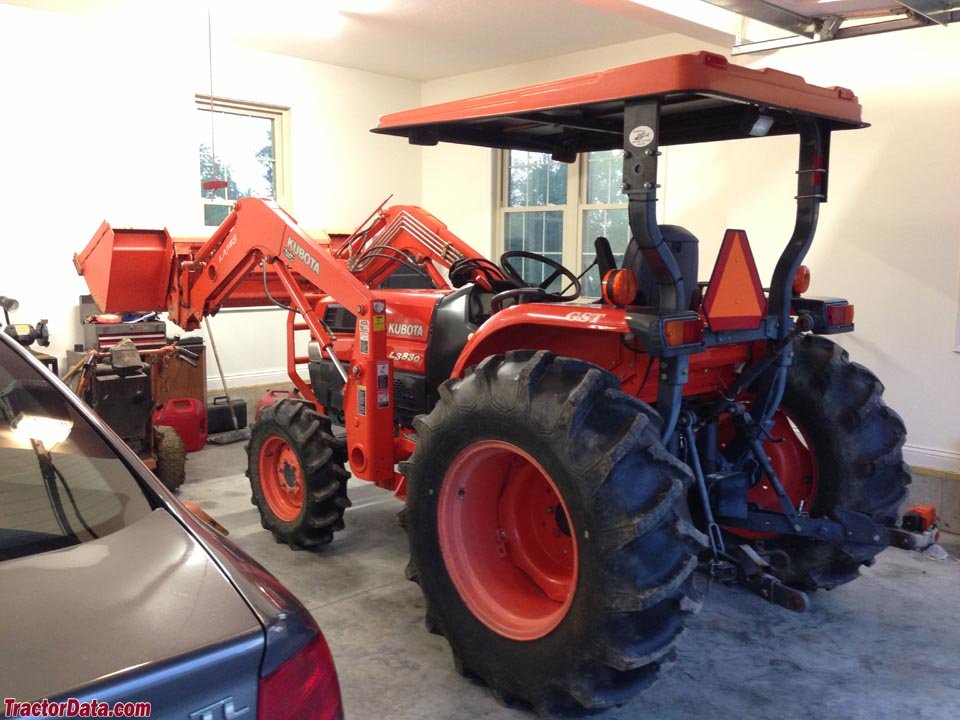 Kubota L3830GST