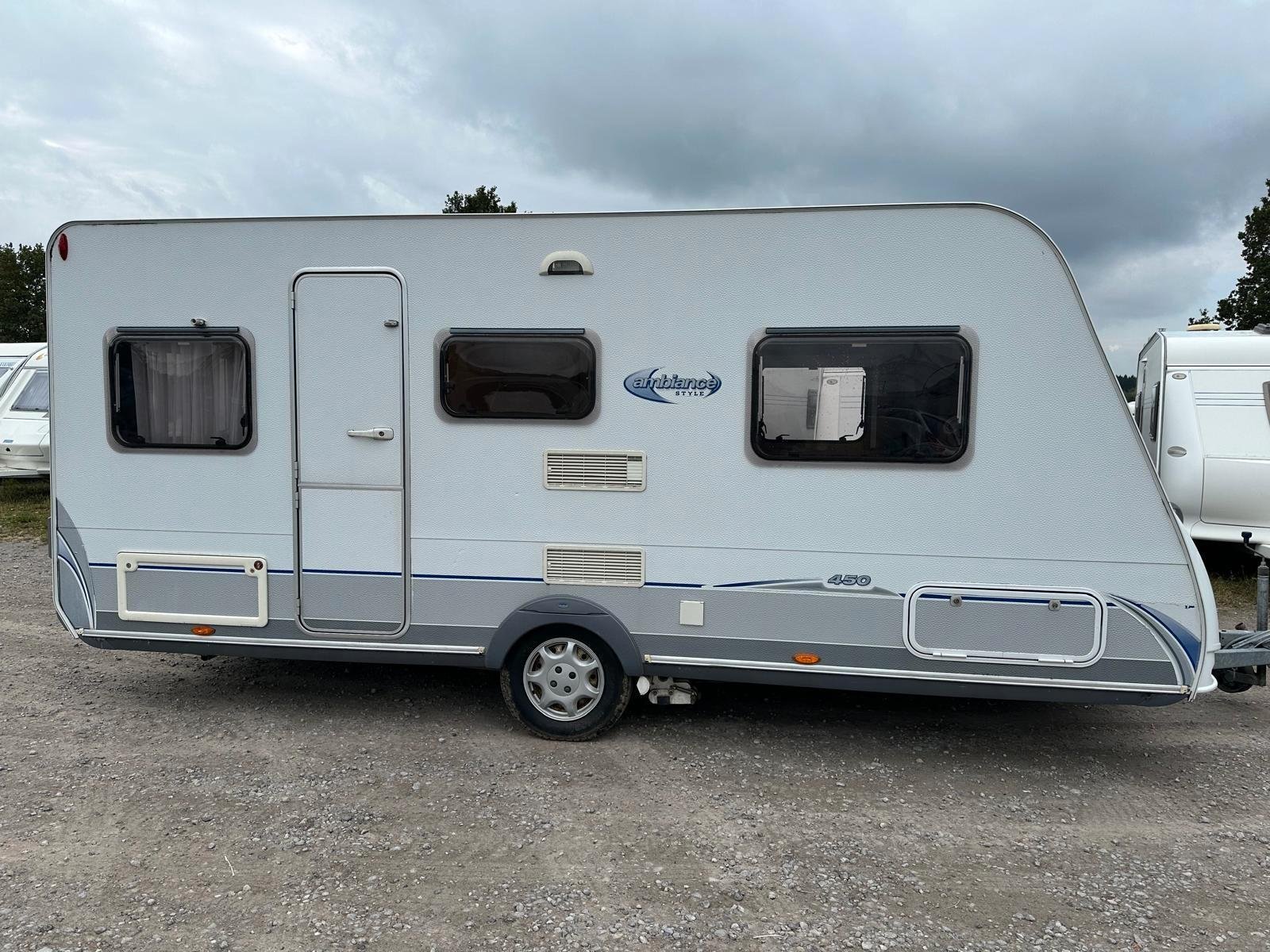 Anhänger CARAVELAIR D8200