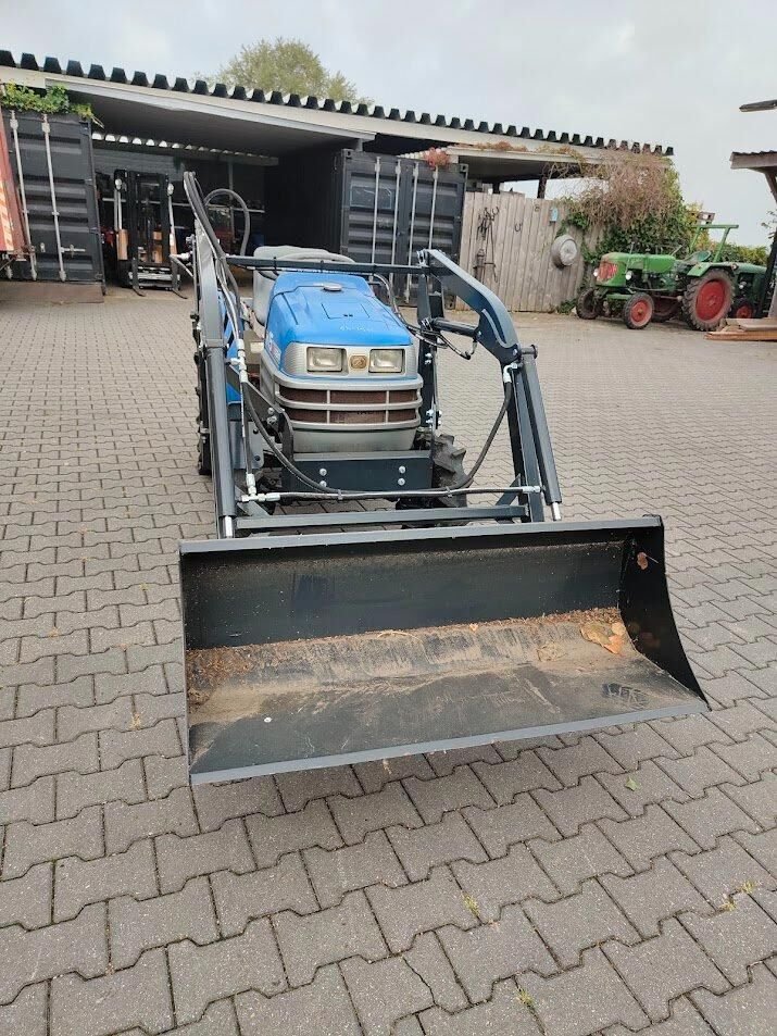 Tractor Iseki TM15