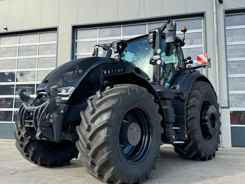 Tractor Valtra S396