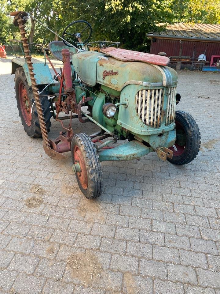 Traktor Güldner AX