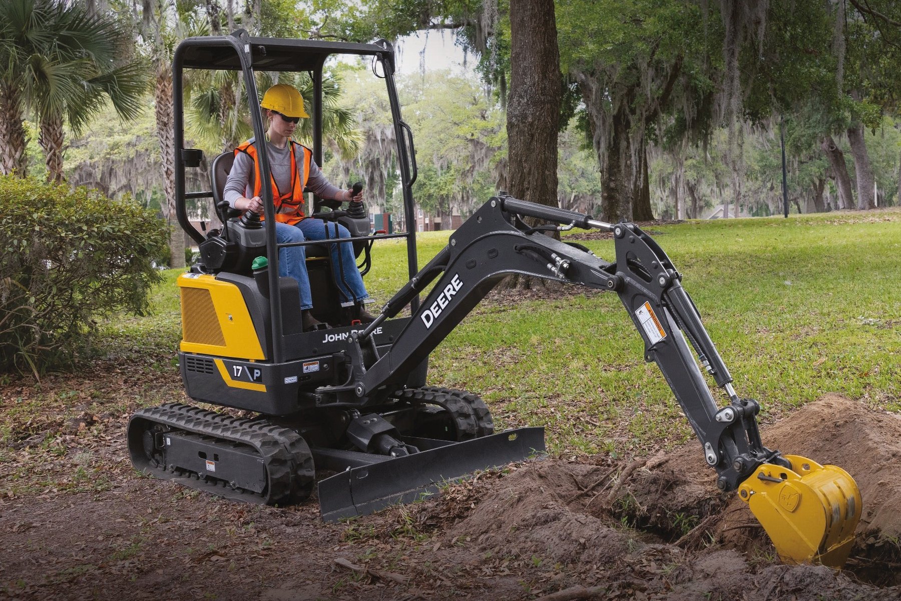 Minibagger John Deere 15