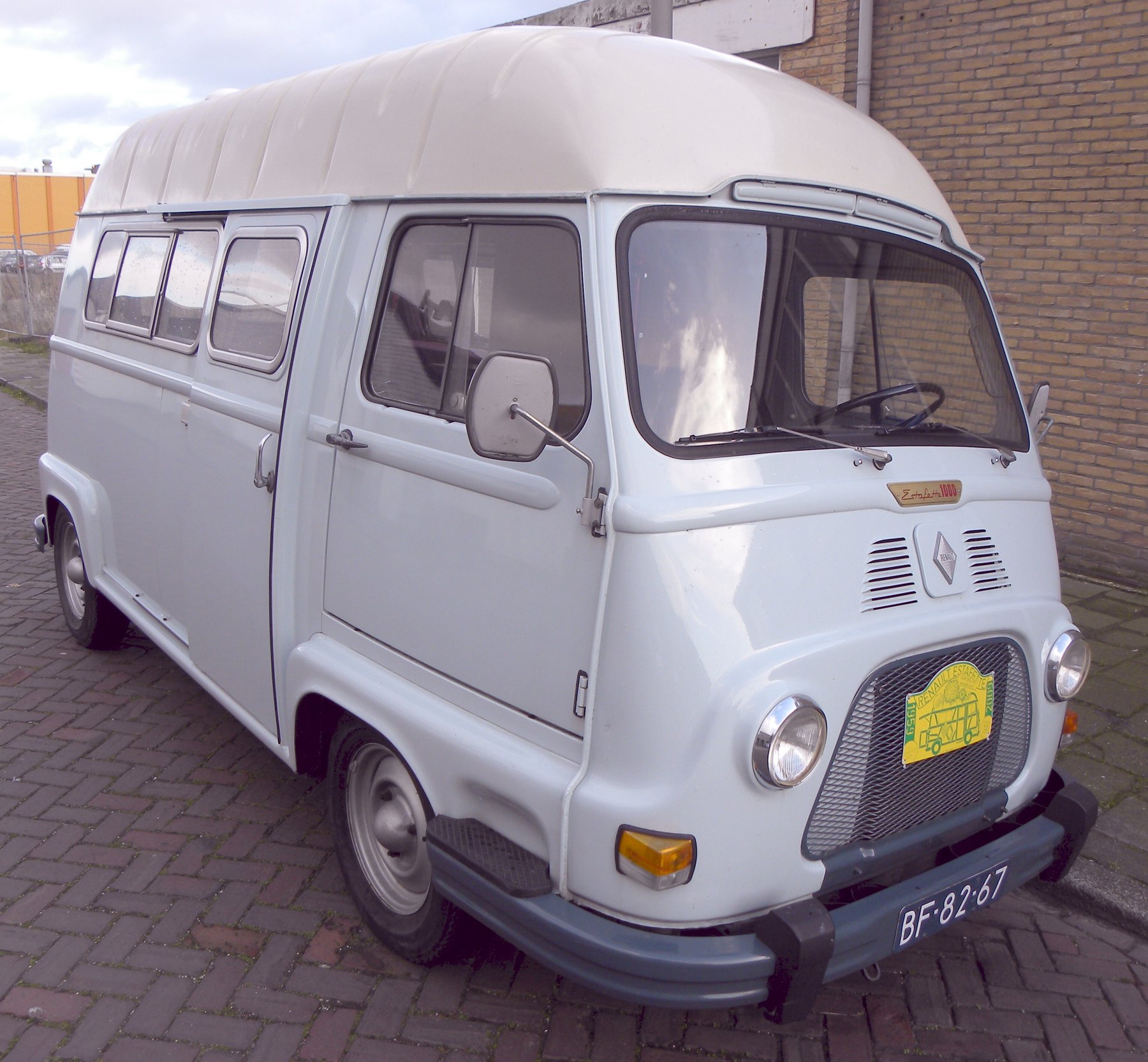 Van Renault R2137 ESTAFETTE SUPER