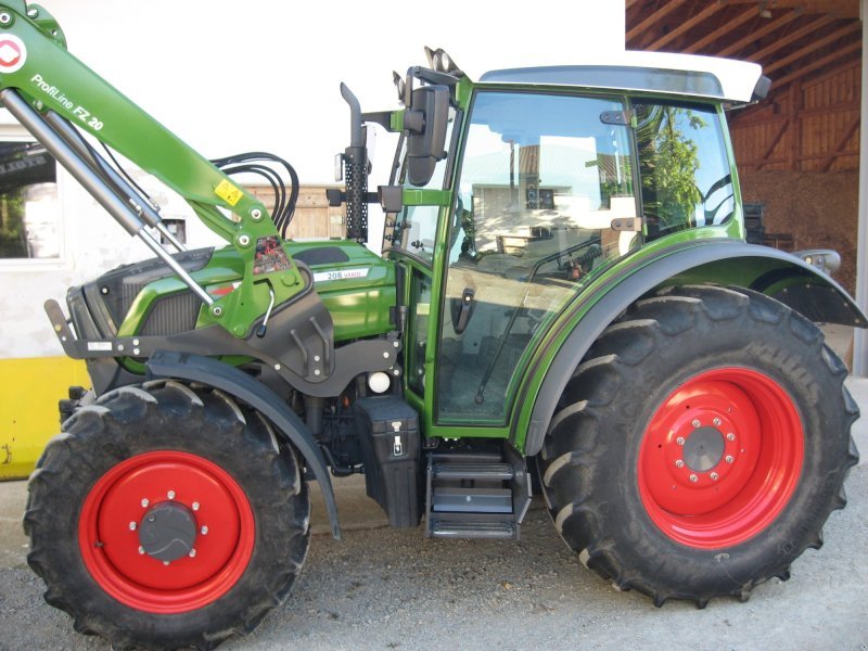 Tractor Fendt FENDT 208 VARIO