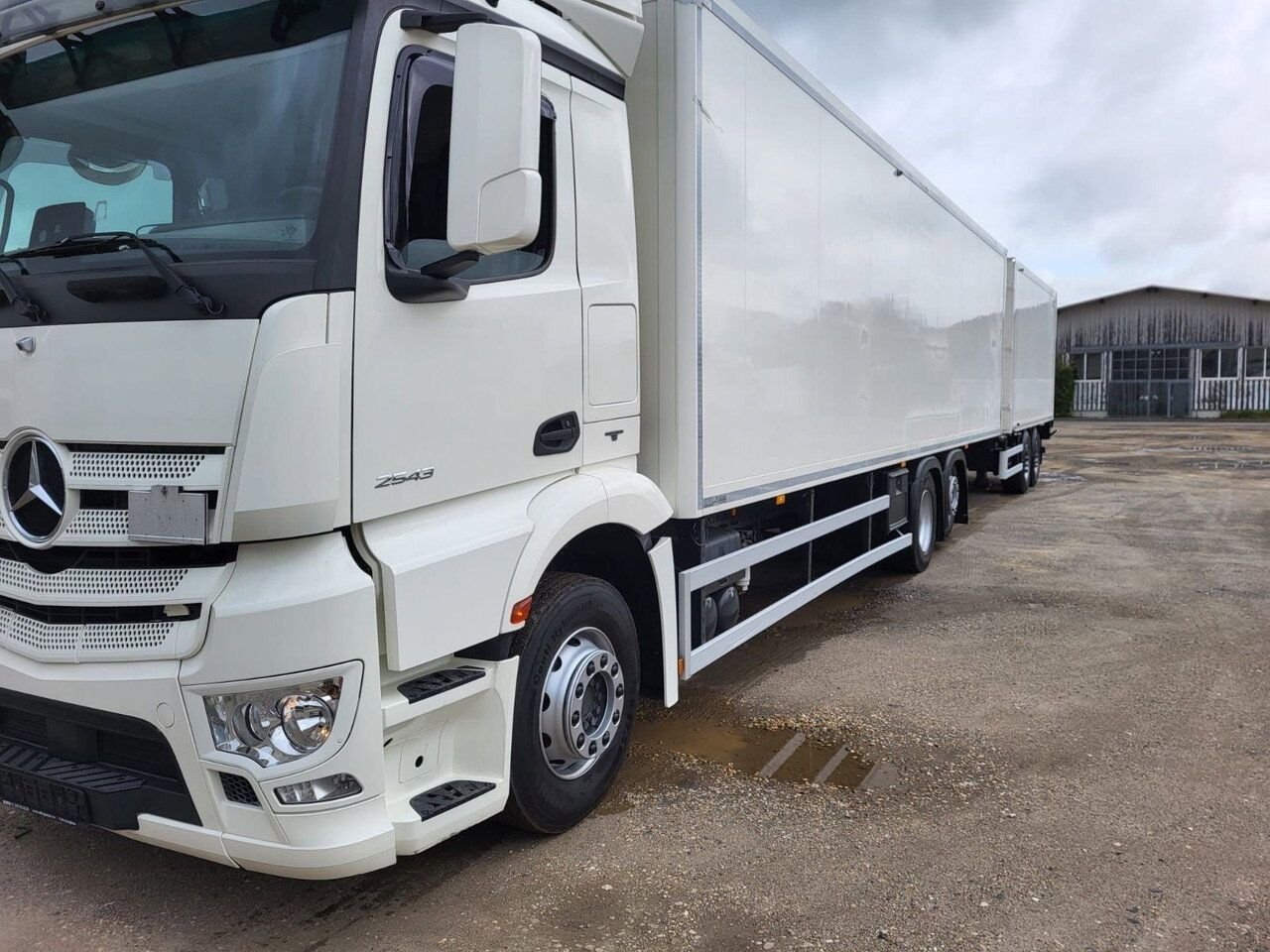Truck Mercedes Benz Actros 2548 LS